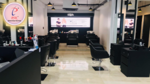 Read more about the article How The Right Salon Furniture Can Help Engage Customers